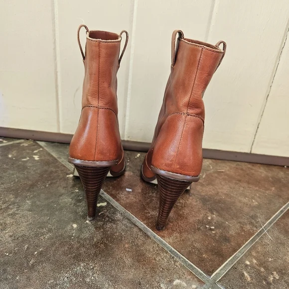 Cole Haan Kendal Short Boot Brown Leather Block Heel Pull On Comfort Bootie 8 - Picture 3 of 13